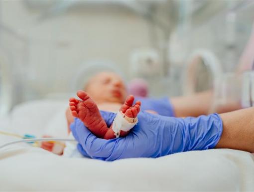 Ψυχολογική υποστήριξη γονέων πρόωρων νεογνών newborn baby